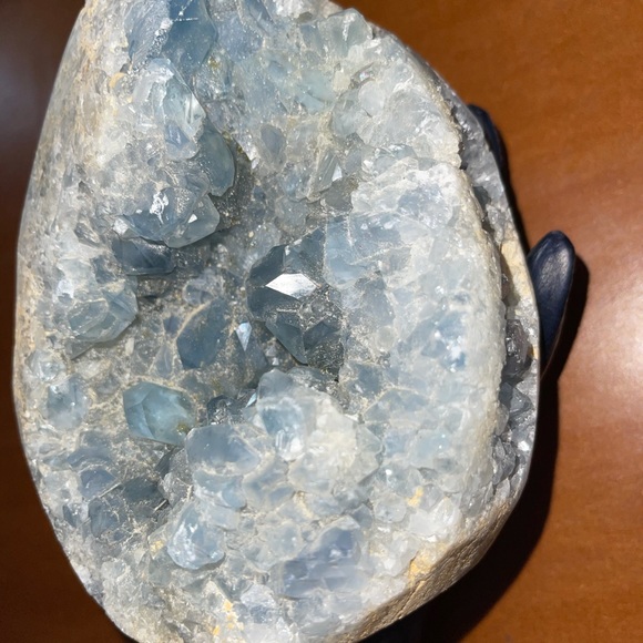XL Celestite Egg - Picture 9 of 15